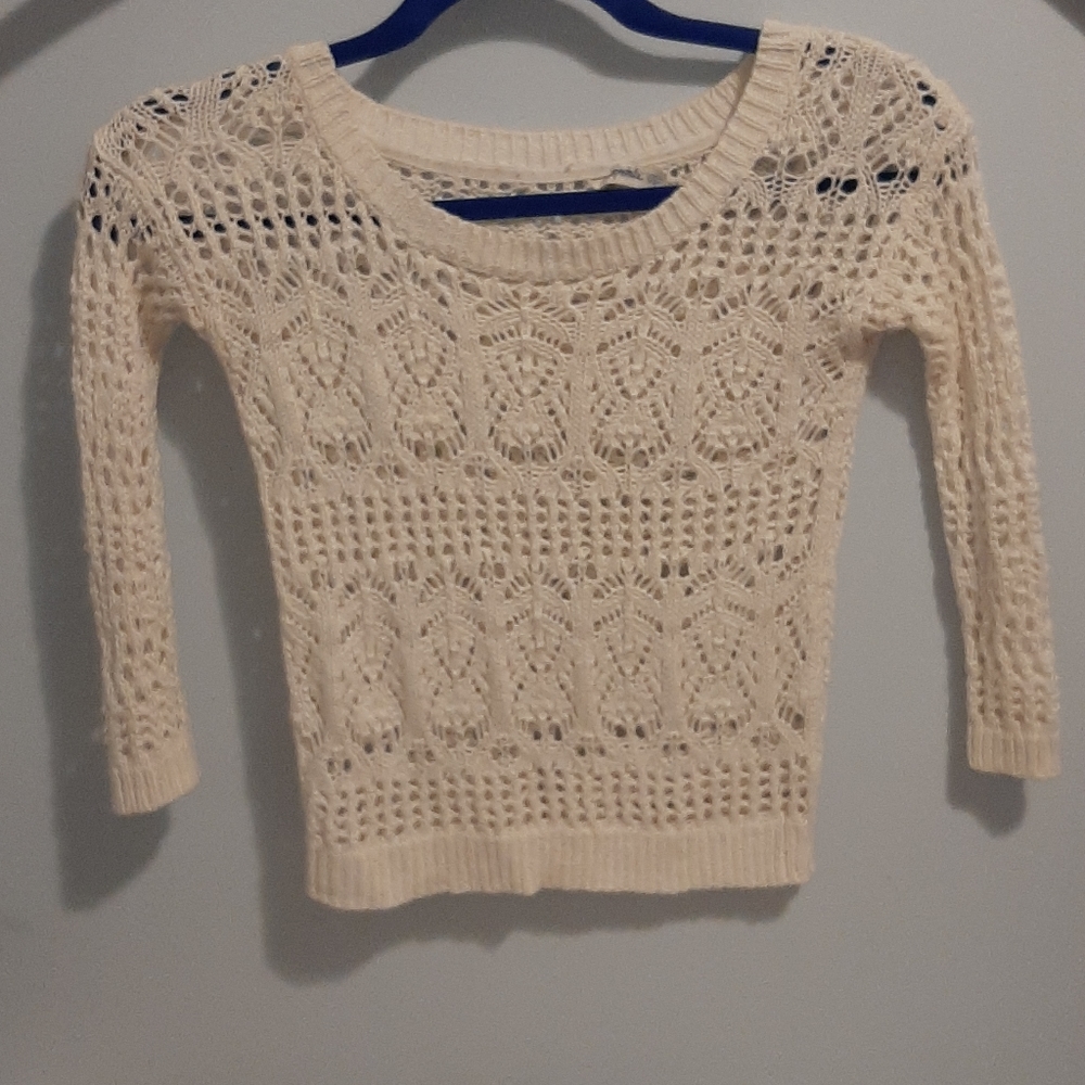 White knit sweater